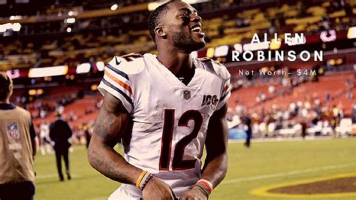 Allen Robinson NFL player, wife, contract, salary, family