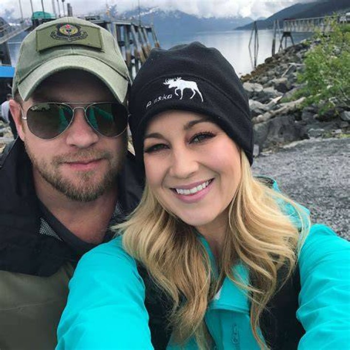 Behind Kellie Pickler’s Candid Thoughts about Having Kids