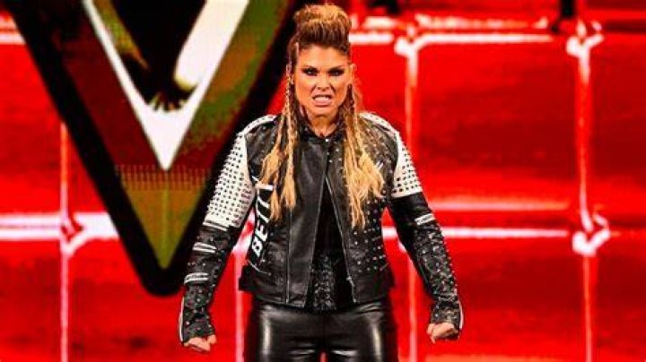 
Beth Phoenix