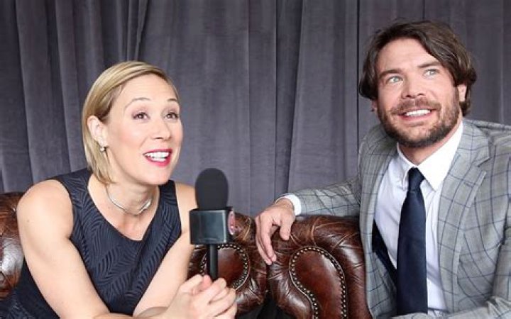 Charlie Weber is dating his co-star Liza Weil after separating with his wife. Know all the details here – Married Biography