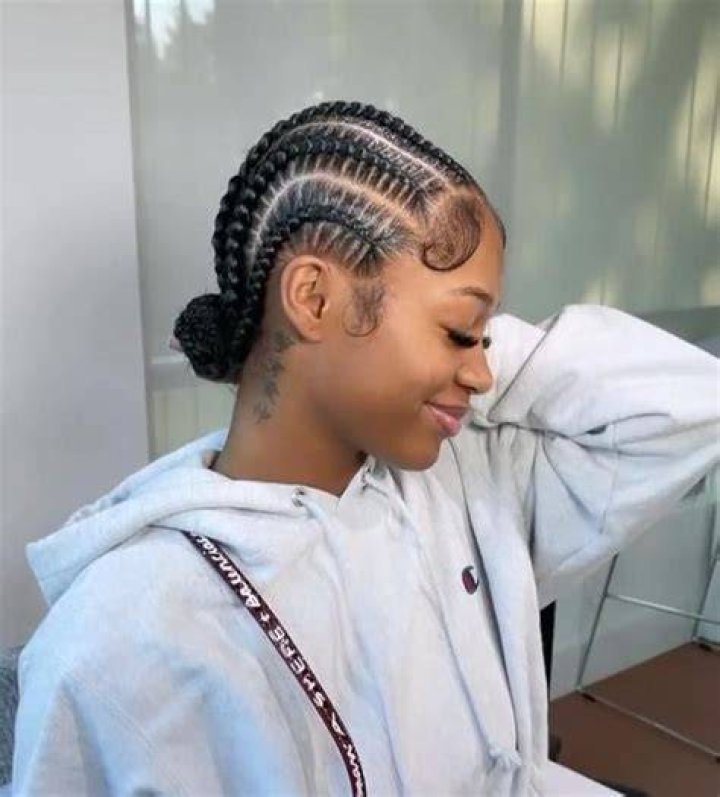 Dess Dior | Wiki/Bio, Aois, Braids, Àm ri Teachd, Aois, Dreuchd, Luach Glan, Àirde agus Dealbhan