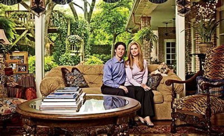 Did Joel Osteen Divorce his wife Victoria? | Age, Bio, Net worth Children, Houses.