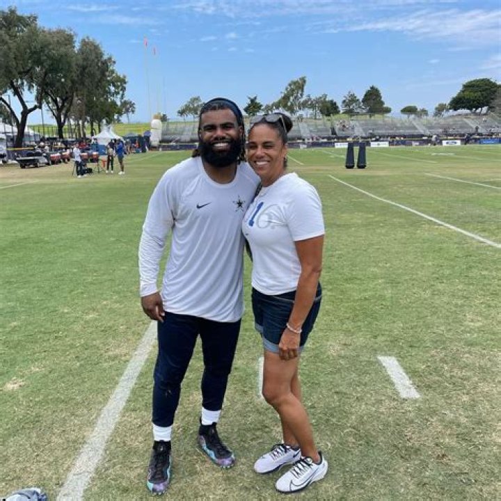 Ezekiel Elliott Family bio || Wife, Parents, Siblings.