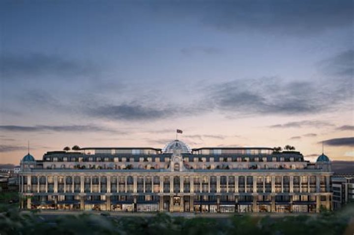 First images of £1billion overhaul of Whiteleys shopping centre as it’s turned into hotel, shops and flats