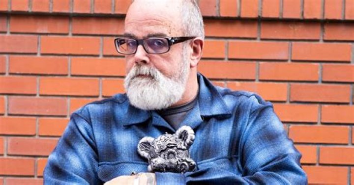 Frank Kozik: Wiki, Bio, Age, Career, Family, Wife, Death, Net Worth
