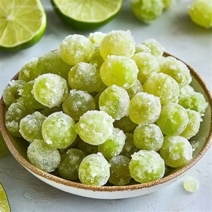 Grapes With Lime Juice on Them Taste Like Candy