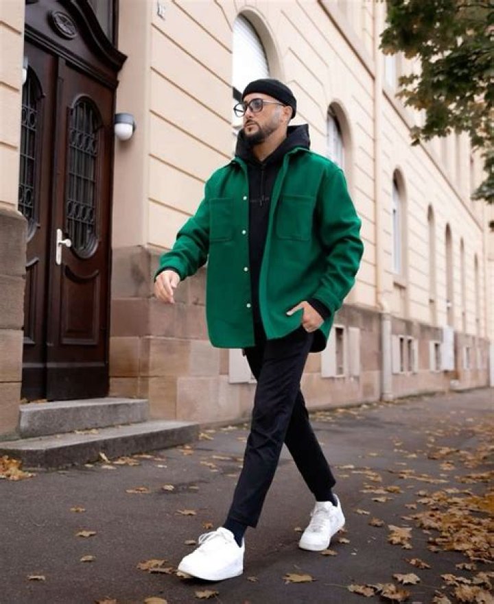 HoodrichCoat: Elevating Urban Style with Streetwear Elegance