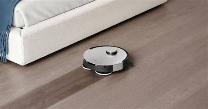 How to fix a robot vacuum that stops moving