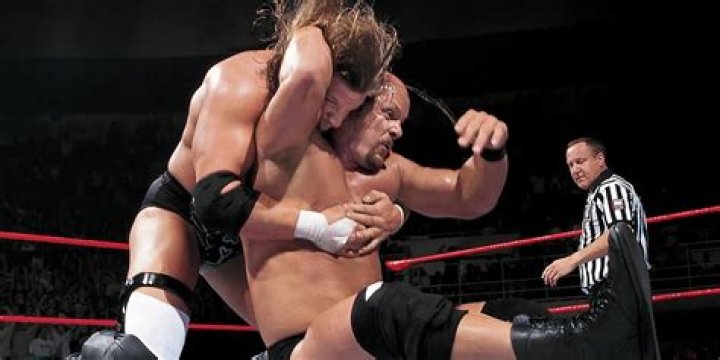 Int Region, Third Round, Dog Collar Match: (1) Steve Austin vs. (9) Vader