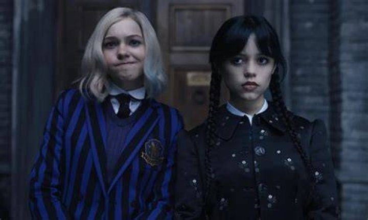 is Jenna Ortega Lesbian: Is She Keeping a Secret?