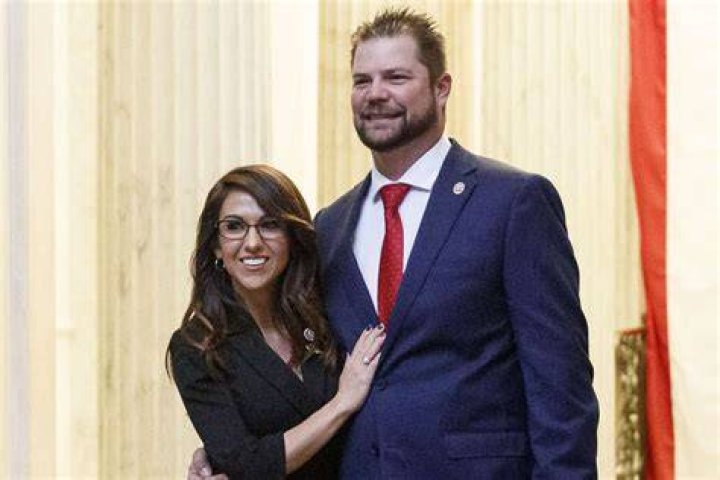 Is Lauren Boebert Married? Why Did Lauren File for Divorce?