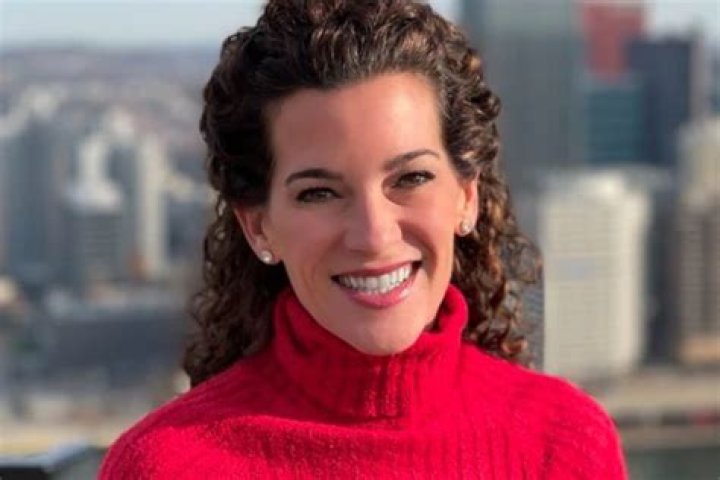 Jennifer Lambers (FOX 10) Bio, Wiki, Age, Husband, Weather, Salary