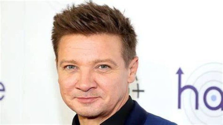 Jeremy Renner Bio, Age, Height