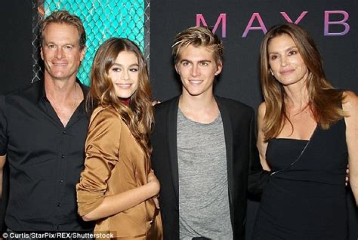 Kaia Gerber Biography, Height, Weight, And Everything You Need To Know