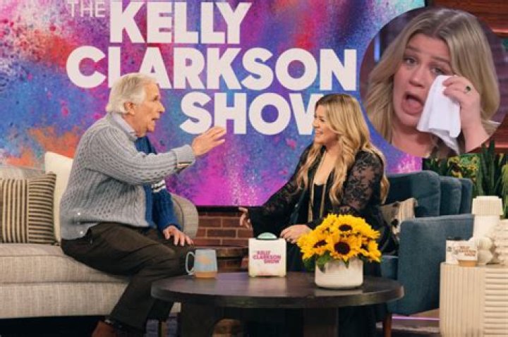 Kelly Clarkson Cries at Henry Winkler’s Advice
