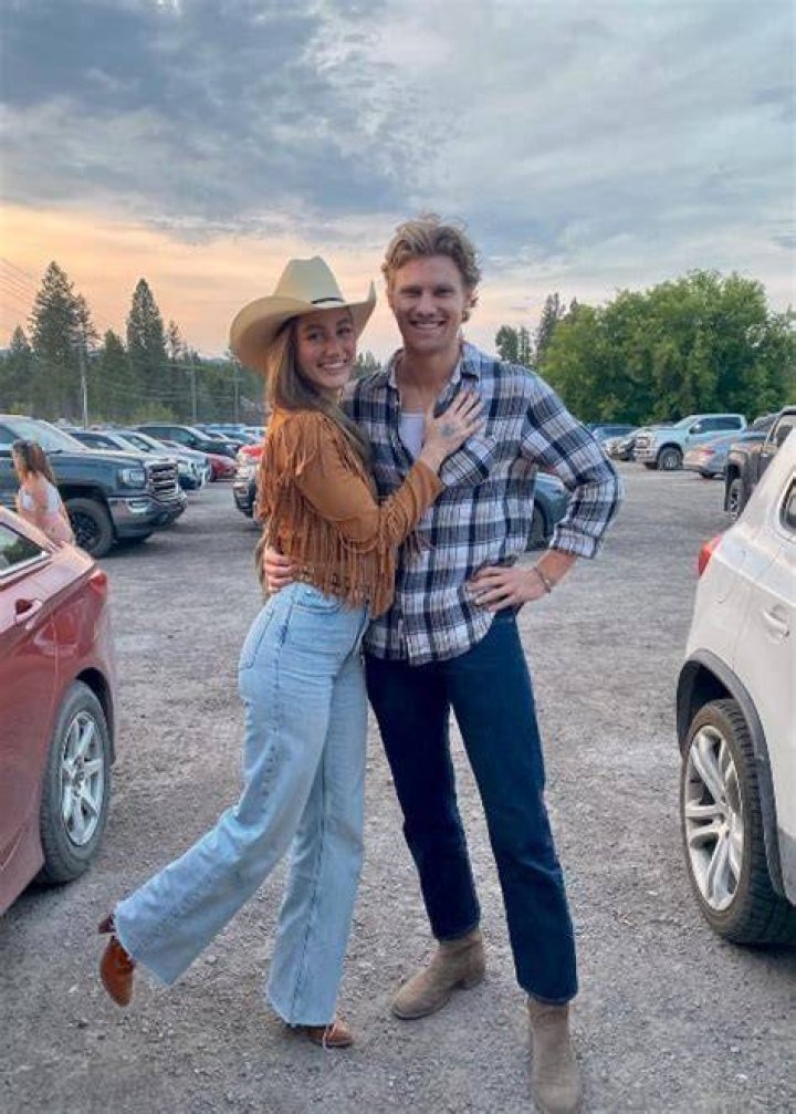 Madison Lintz's Picture-Perfect Dating Life with Boyfriend
