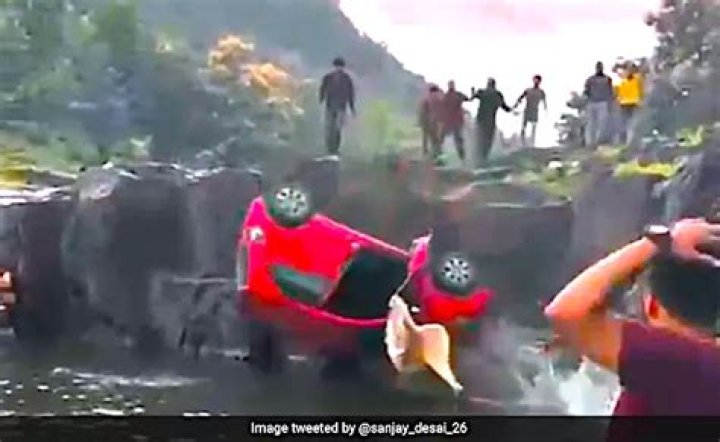 Man and his daughter are rescued after his car collides with a waterfall in Madhya Pradesh