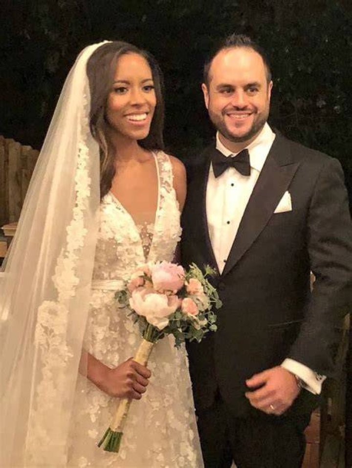 
Melissa Knowles Bio, Family, Relationship, Husband, & Net Worth