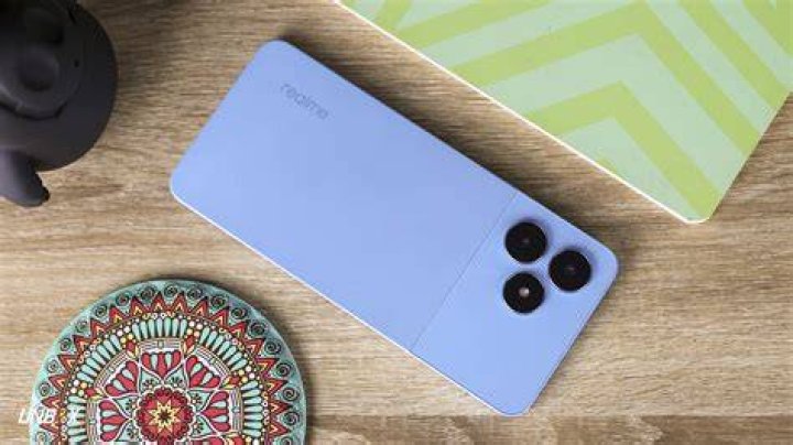 Need A New Budget-friendly Phone? Cricket Icon 3 Could Be It