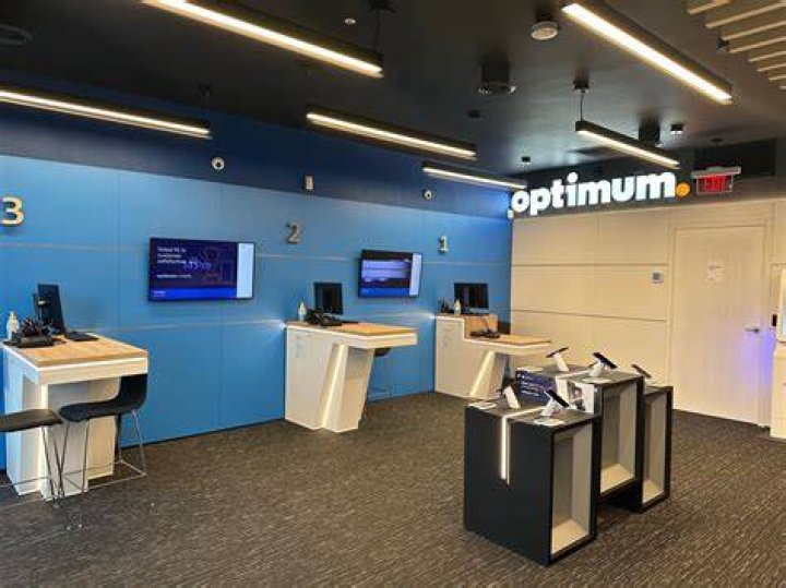 Optimum's Syosset, NY store | Mobile Phones & Home Internet