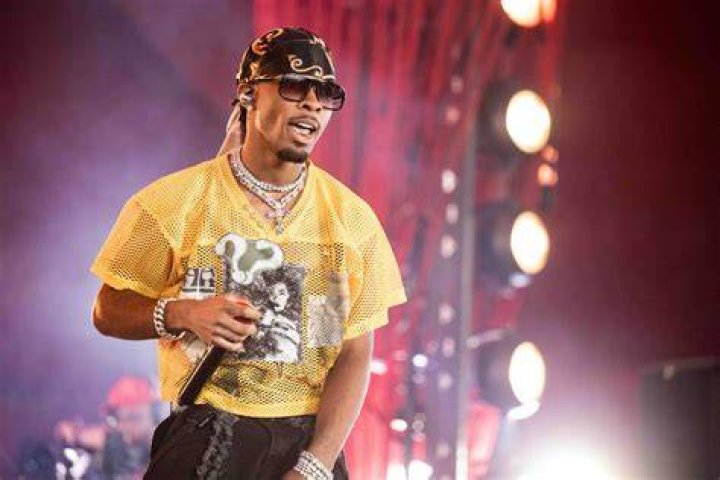 Rapper posts disturbing toe pic to insult his ex!