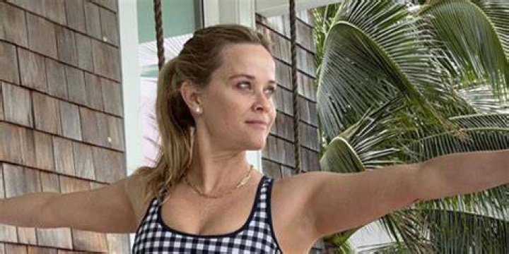 Reese Witherspoon has a tattoo on the stomach?