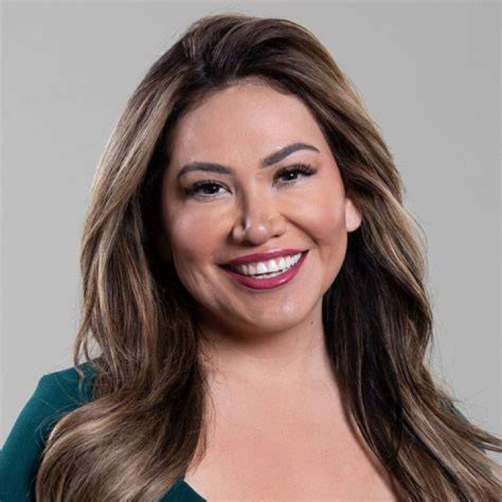 Sally Hernandez (KXAN) Bio, Wiki, Age, Parents, Husband, Married, Height, Salary, Net Worth
