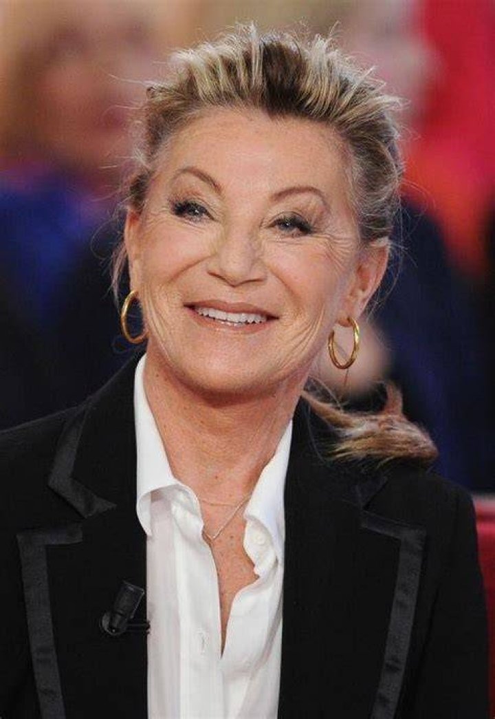 Sheila Chirurgie Esthétique : La chanteuse a-t-elle eu recours à la chirurgie esthétique ?