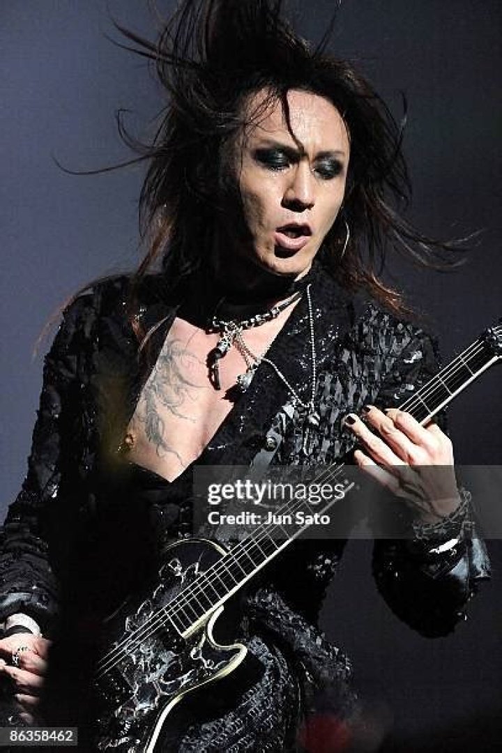 SUGIZO ビザ取得。難航の理由とX JAPANが出演する米コーチェラフェス