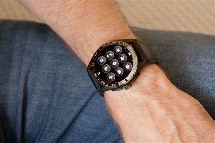 Tag Heuer Connected Calibre E4 45mm review: big and bold