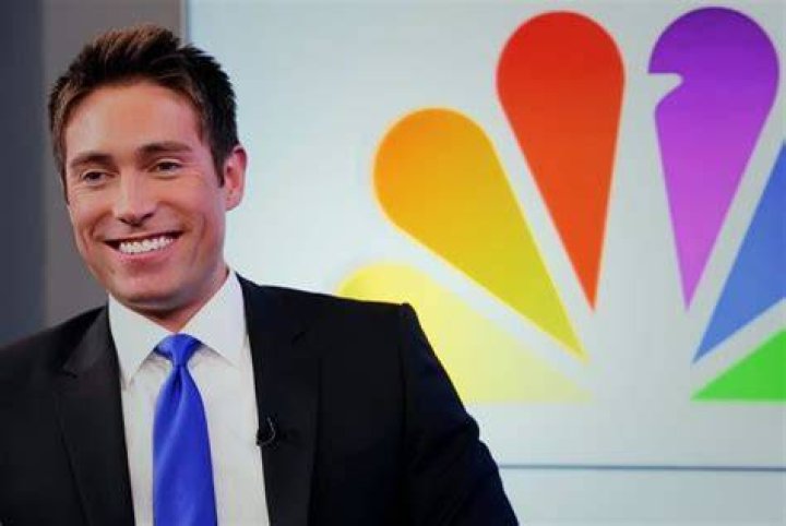 Whit Johnson (ABC News) Wiki, New Job, Salary, Surgery, Gay