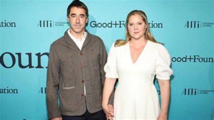 Who is Amy Schumer Husband Chris Fischer?